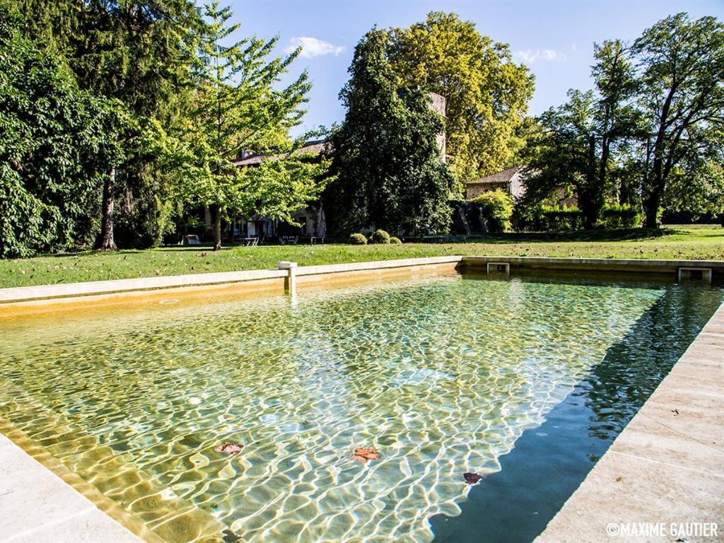 Chambres D'Hotes Chateau Beaupre Сен-Лоран-дез-Арбр Екстериор снимка
