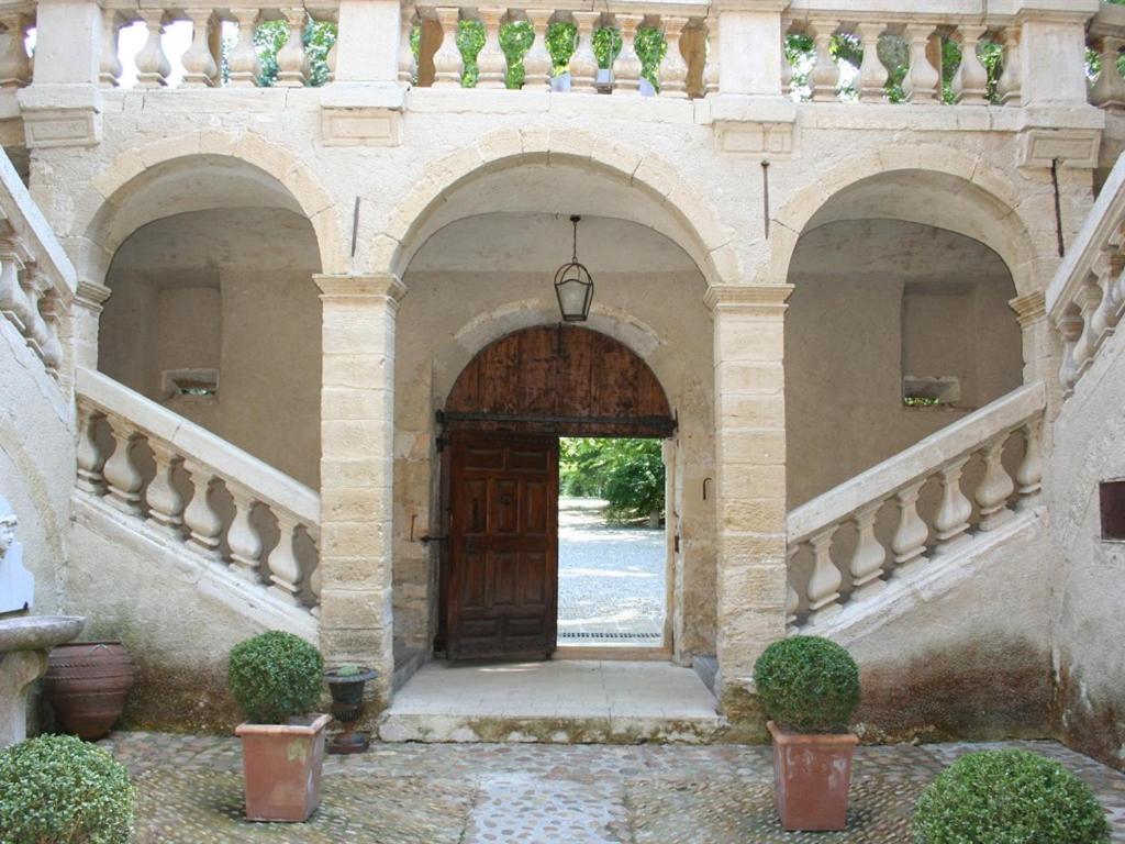 Chambres D'Hotes Chateau Beaupre Сен-Лоран-дез-Арбр Екстериор снимка
