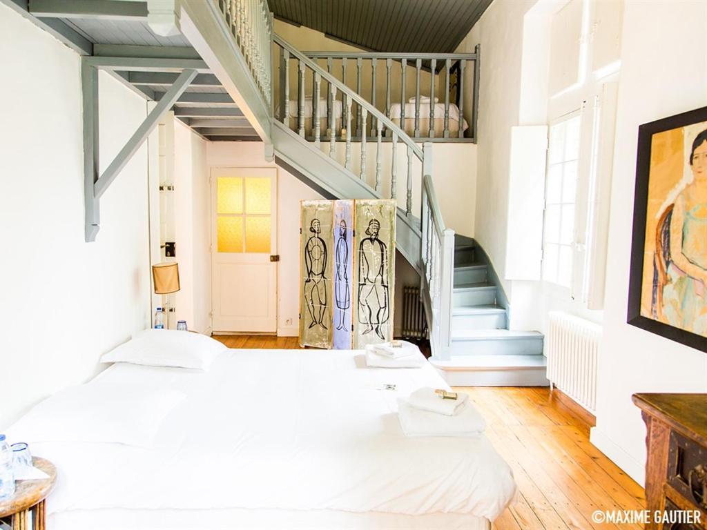 Chambres D'Hotes Chateau Beaupre Сен-Лоран-дез-Арбр Екстериор снимка
